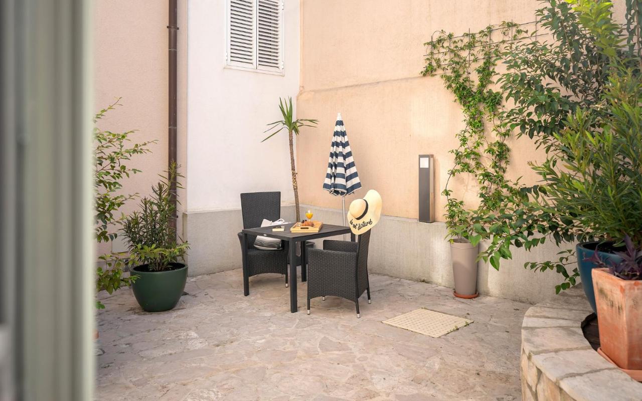 Hidden Oasis - Zf Hvar Hvar Town Exteriör bild